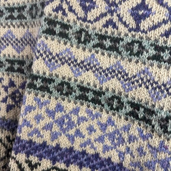 Vintage Cream and Green Patterned Sweater - Picture 13 of 15